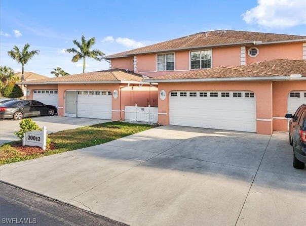 20012 Lake Vista Circle N unit: 8B, Lehigh Acres, FL 33936