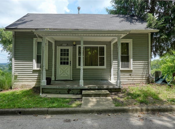 133 Summit Avenue, Cambridge, OH 43725