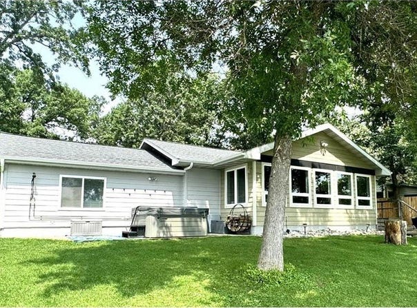 24275 Fairwood Lane, Nevis, MN 56467
