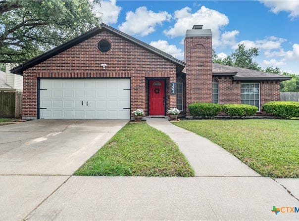 101 Mariner Drive, Victoria, TX 77901