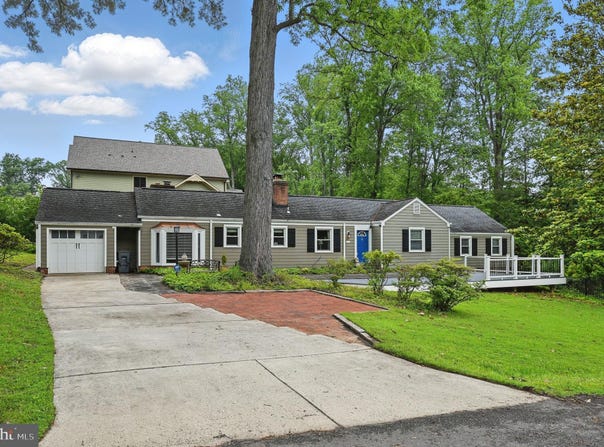 8536 APONI ROAD, VIENNA, VA 22180