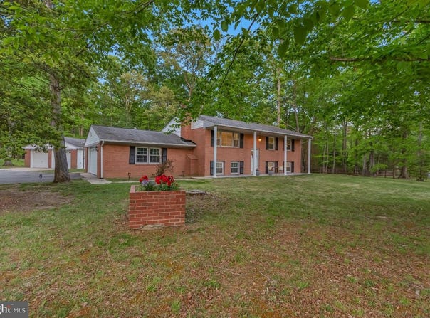 9301 BROOKWOOD PL, WHITE PLAINS, MD 20695