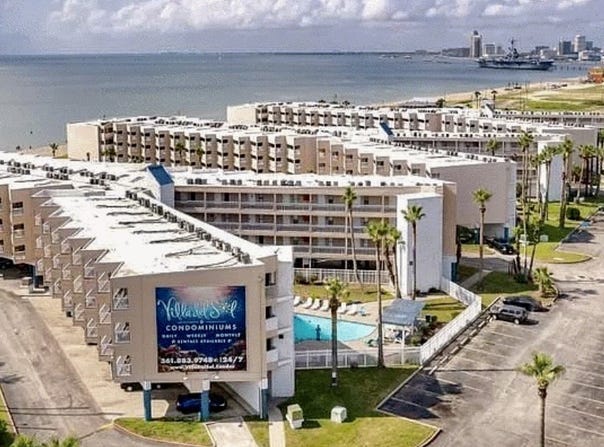 3938 Surfside Boulevard, Corpus Christi, TX 78402