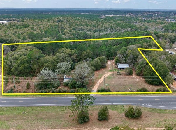 6388 Highway 85 N, Crestview, FL 32536