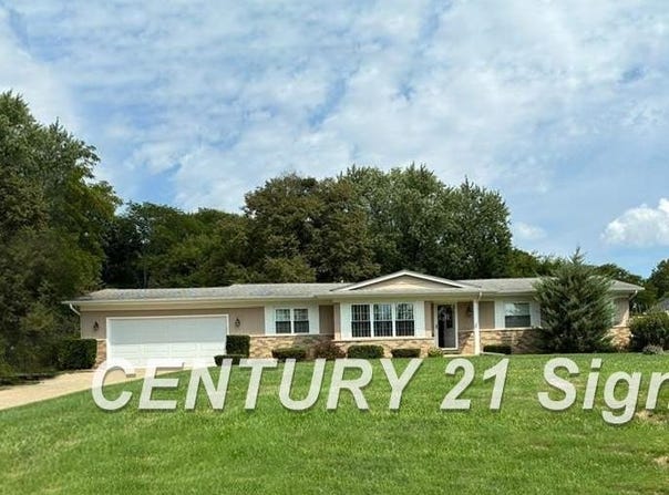 1220 Dye Meadow Lane, Flint, MI 48532
