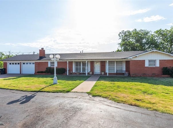 1563 State Highway 70 S, Sweetwater, TX 79556