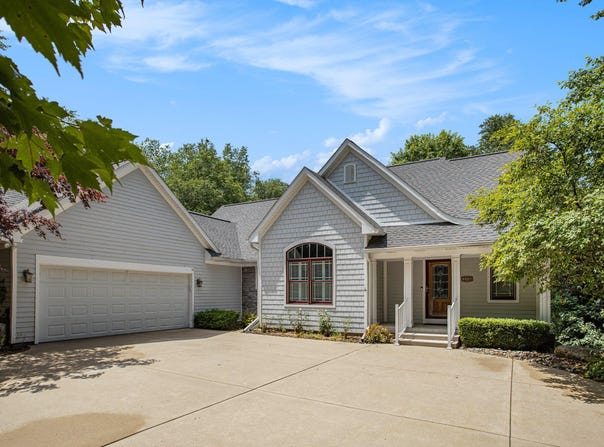 4785 Cottagewood Drive, Kalamazoo, MI 49048