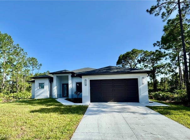 542 Ames Street E, Lehigh Acres, FL 33974