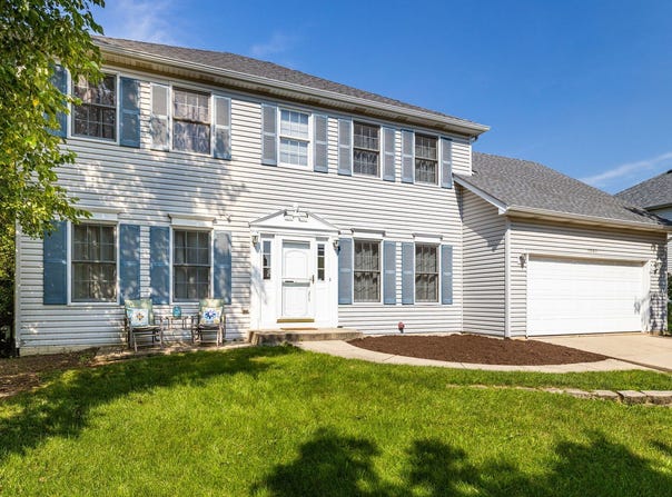 5083 PRAIRIE SAGE Lane, Naperville, IL 60564