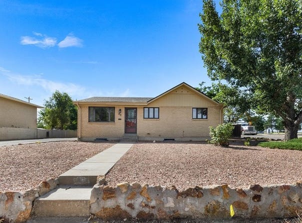 80 Stanford Ave, Pueblo, CO 81004