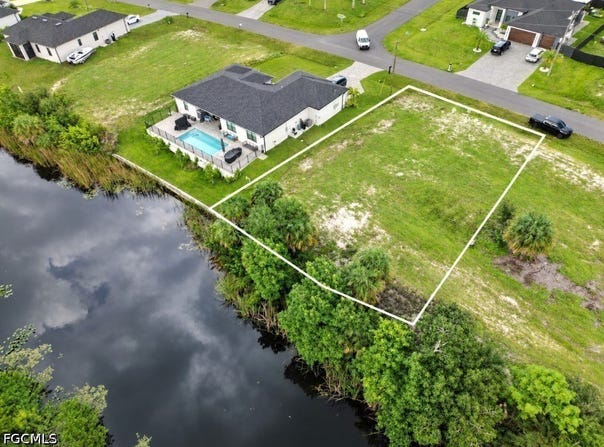 530 NW 18th Place, Cape Coral, FL 33993