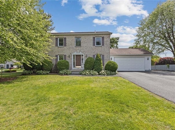 5 Olivia Court, Johnston, RI 02919