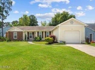 2663 Idlebrook Circle, Midway Park, NC 28544