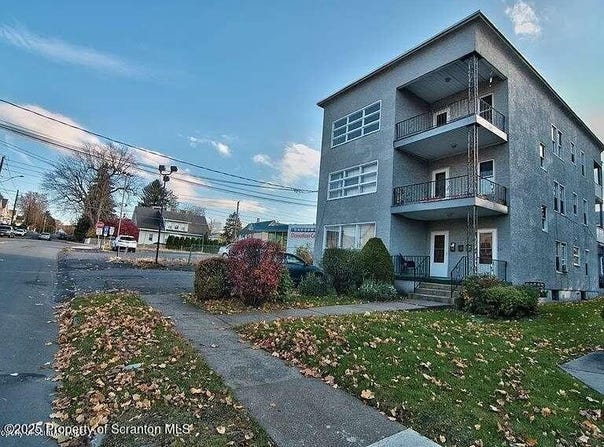 116 Cherry Street, Dunmore, PA 18512