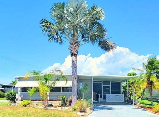 197 3rd St East, Nokomis, FL 34275