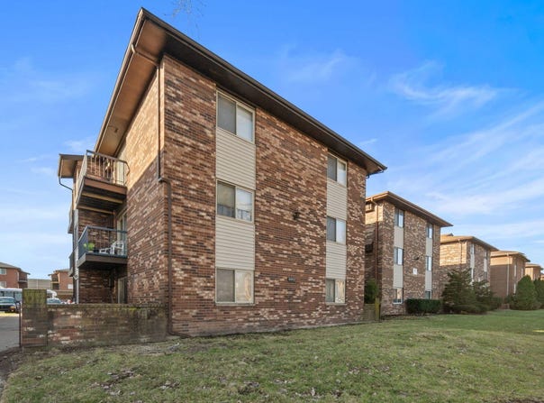 3061 BERNICE Road, Lansing, IL 60438