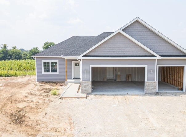 2320 Pow Wow Trail, Beloit, WI 53511