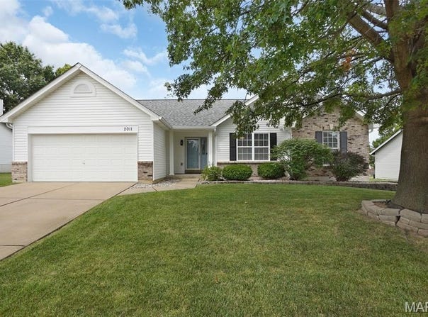 2011 Trio Drive, Wentzville, MO 63385