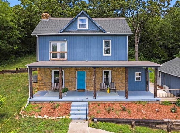 601 Kaw Drive, Edwardsville, KS 66111