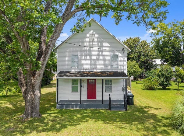 509 Academy Street, Oriental, NC 28571