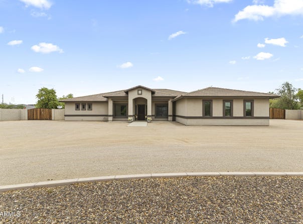 13012 W WOLFLEY Drive, El Mirage, AZ 85335
