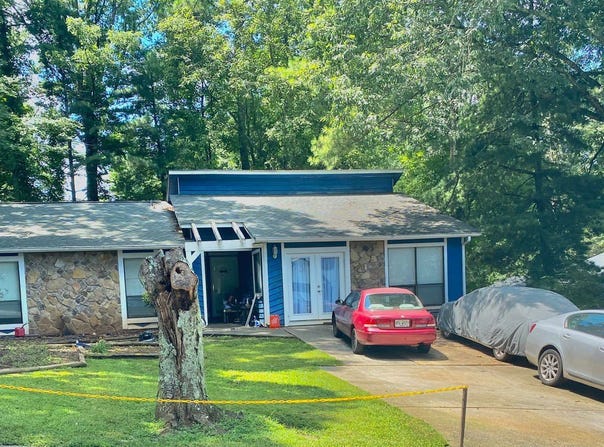 906 Park Forest, Lilburn, GA 30047