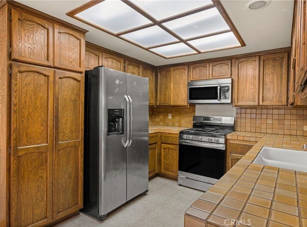 14000 Cerise Avenue, Hawthorne, CA 90250