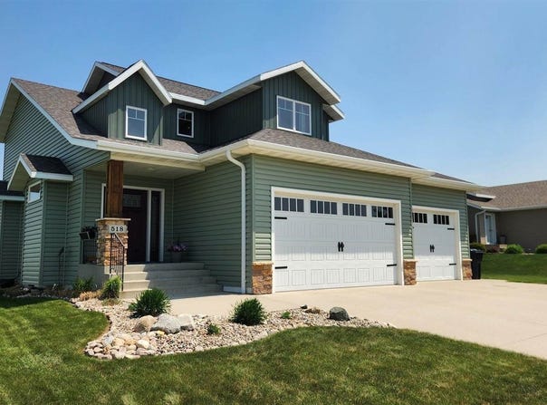518 Medora Avenue, Bismarck, ND 58503