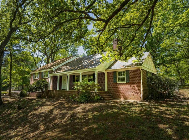 200 Dogwood, Winnsboro, SC 29180