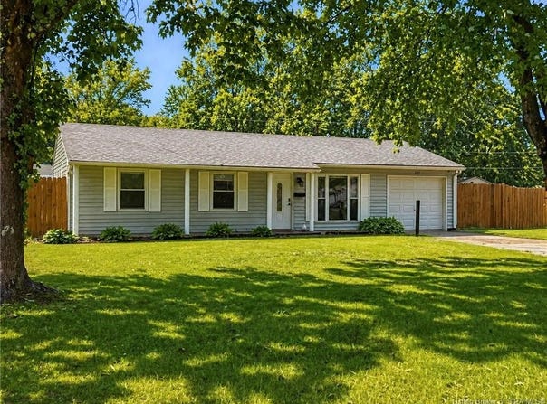 205 West Street, Crothersville, IN 47229