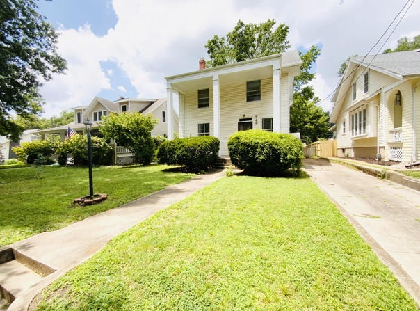 749 S Pickwick Avenue, Springfield, MO 65804