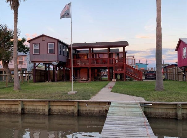 142 Seagull, Sargent, TX 77414