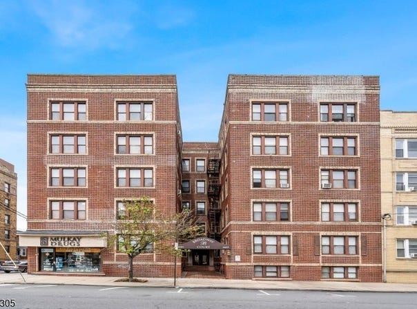 6601 BROADWAY, West New York Town, NJ 07093