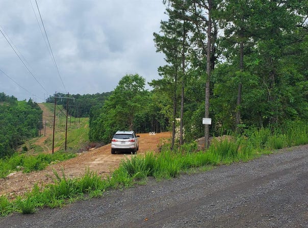 2556 Oakland Road, Clinton, AR 72031