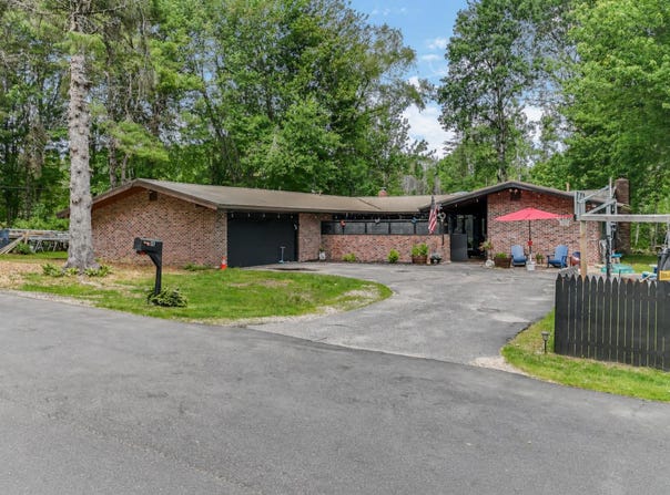 12 Brookside Drive, Standish, ME 04084