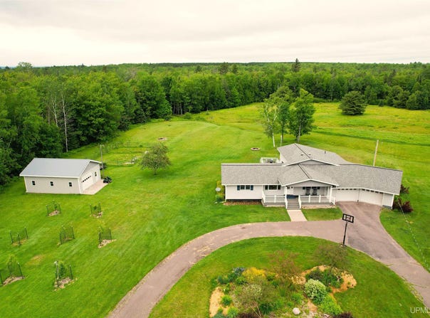 29396 Whitetail, Lake Linden, MI 49945