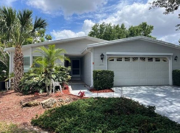 2833 E Spinnaker Dr, Avon Park, FL 33825