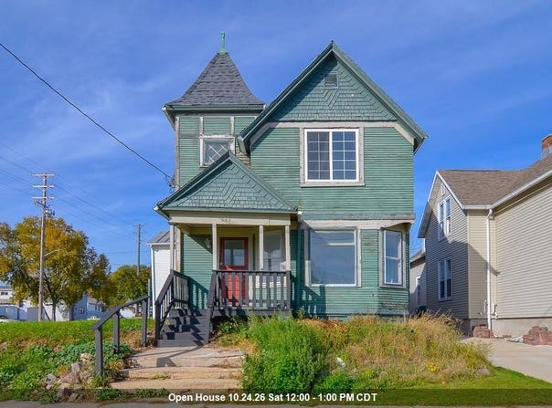 524 BUFFALO Street, MANITOWOC, WI 54220