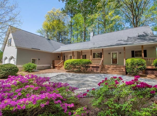 2260 Farley Park Rd, Church View, VA 23032
