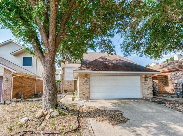 2608 Zodiac Drive, Garland, TX 75044