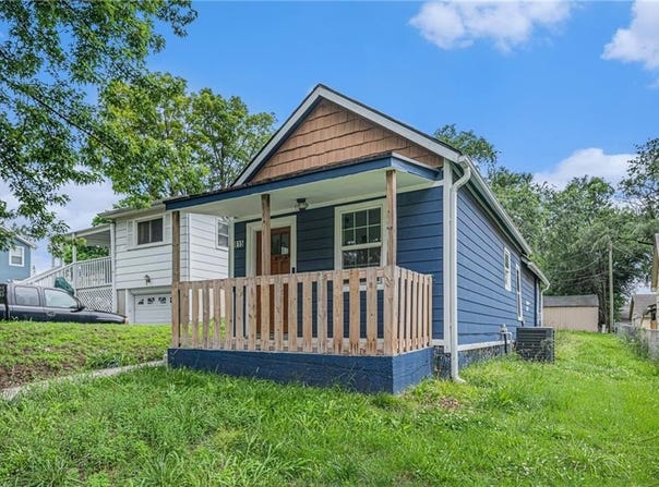 815 Pawnee Street, Leavenworth, KS 66048