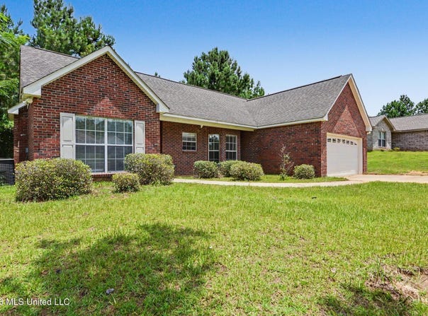 16 Sugarloaf Lane, Perkinston, MS 39573