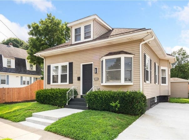 124 Vine Street, East Providence, RI 02914