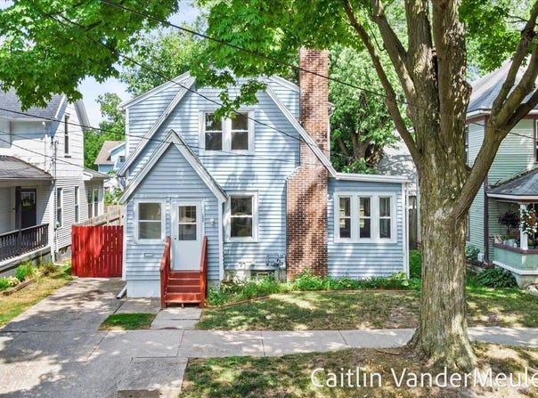 1340 Ashland Avenue NE, Grand Rapids, MI 49505