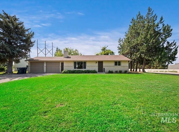 703 W Dooley Ln, Nampa, ID 83686