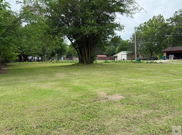 Browning, DeKalb, TX 75559