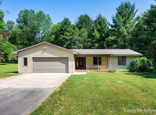 12358 Pierce Road, Stanwood, MI 49346