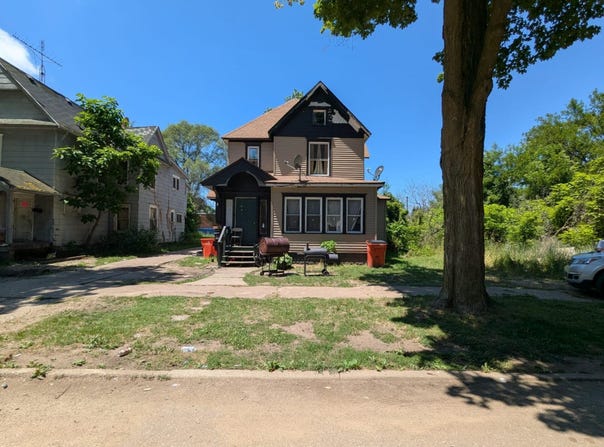 650 Pavone Street, Benton Harbor, MI 49022