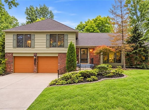 4506 W 93rd Terrace, Prairie Village, KS 66207