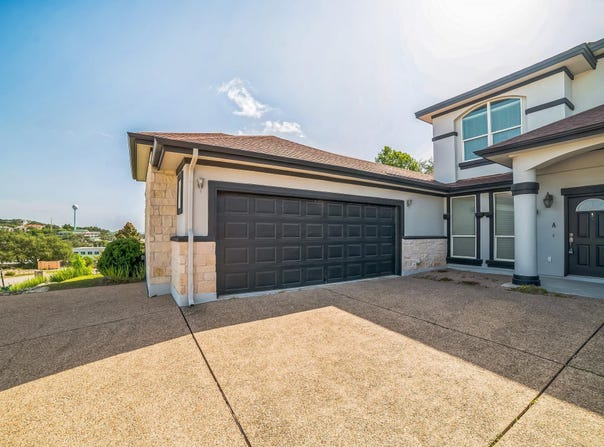 1213 Delsie DR, Austin, TX 78734